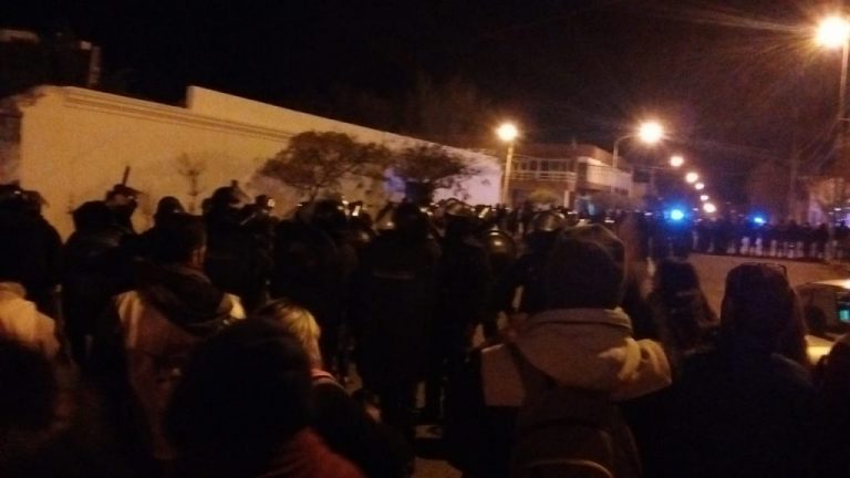 En este momento estás viendo SADOP Entre Ríos repudia la represión docente en Chubut